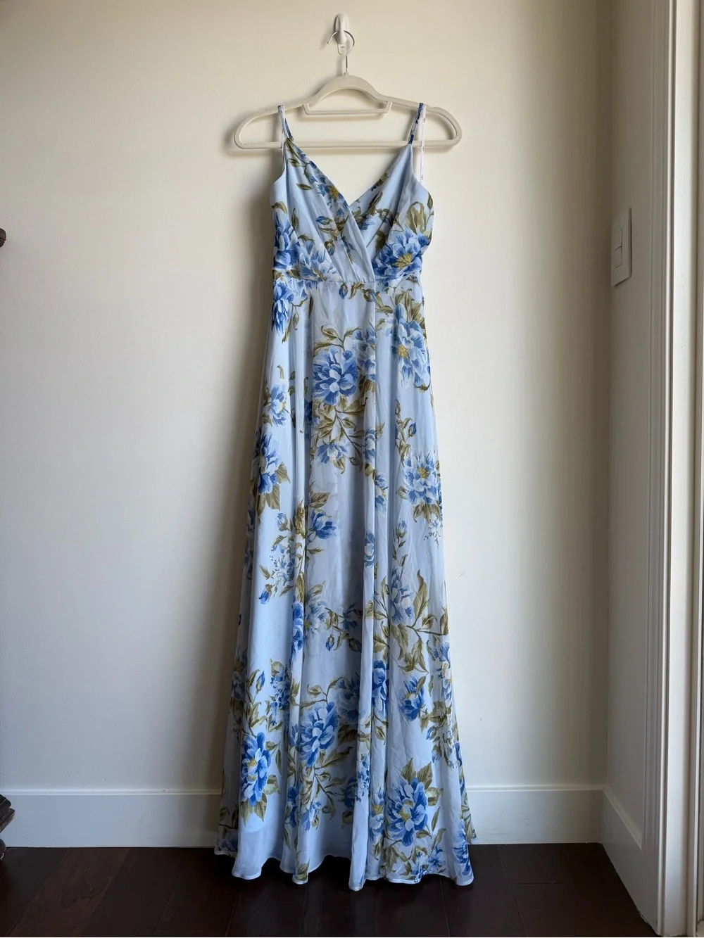 NWOT Lulu's Light Blue Floral Maxi Gown Dress Oh-So Romantic - Picture 1 of 10